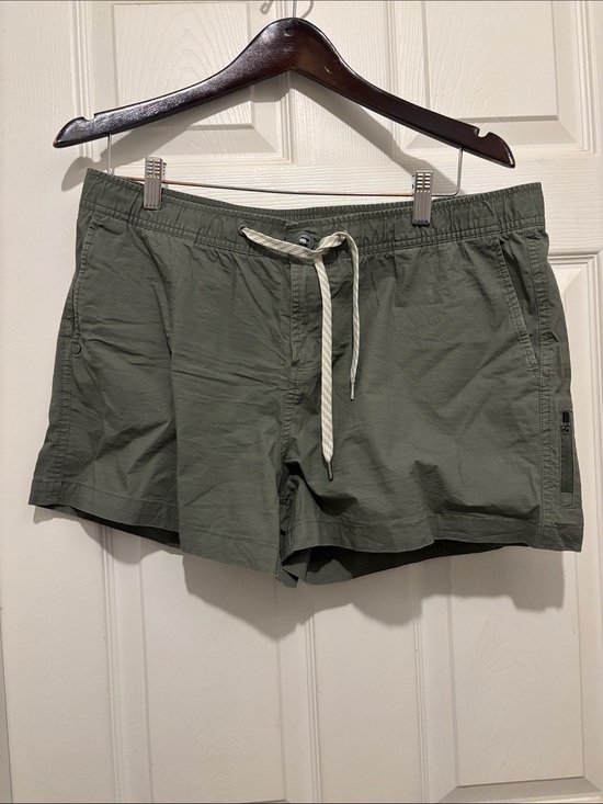 Vuori Pants - Vuori ripstop shorts